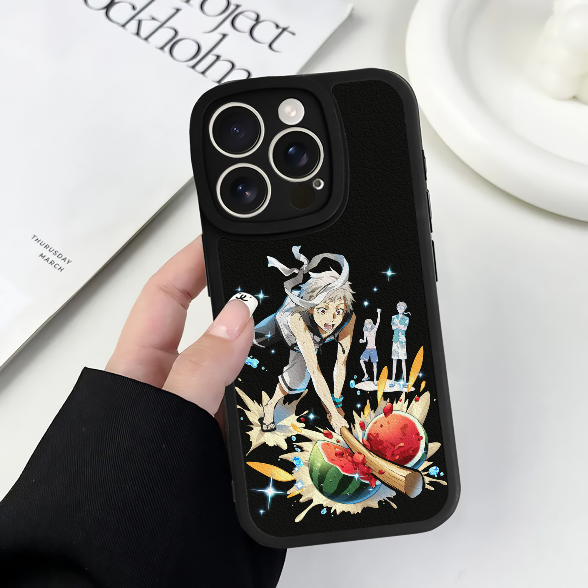 （画像用） 文豪ストレイドッグス Bungo Stray Dogs 【iPhone 16シリーズ対応】シリコンスマホケース（レザー調） 材質：シリコン